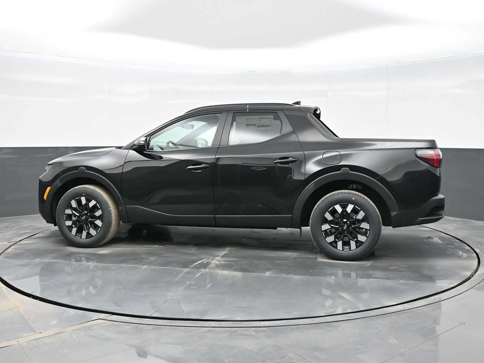 Certified 2025 Hyundai Santa Cruz SEL image 5