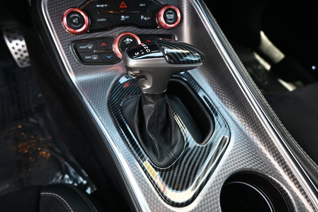 Used 2016 Dodge Challenger SRT Hellcat image 16