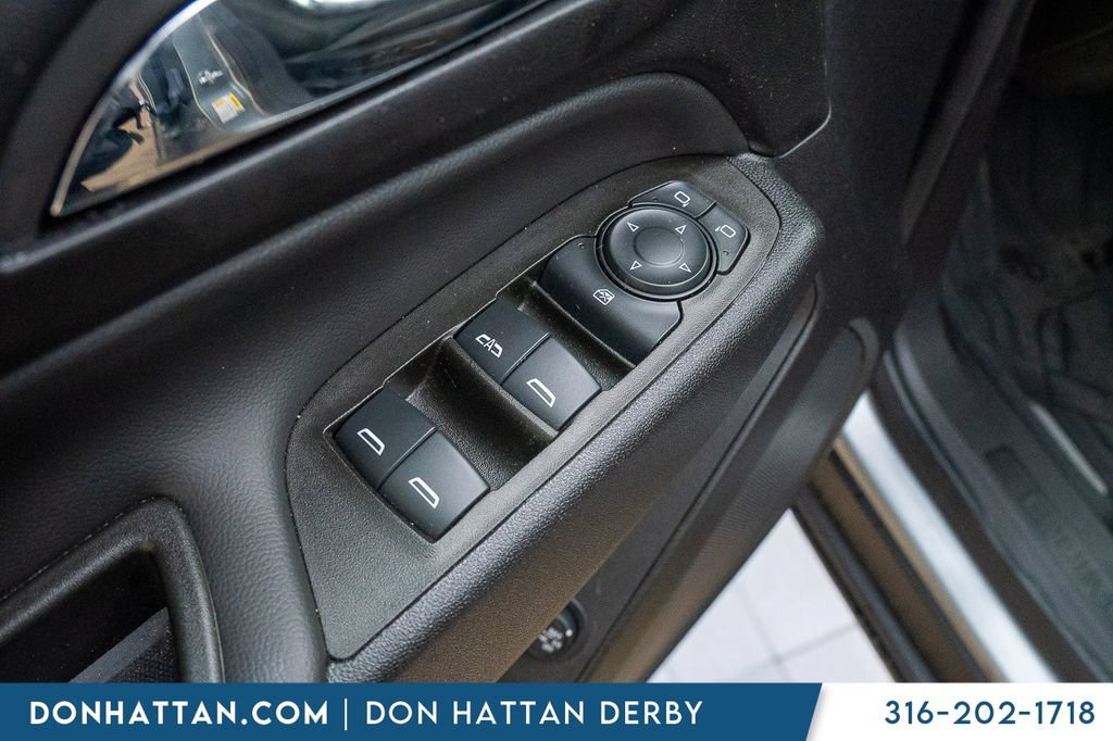 Used 2024 Chevrolet Equinox LT w/ LPO, Floor Liner Package FWD image 15