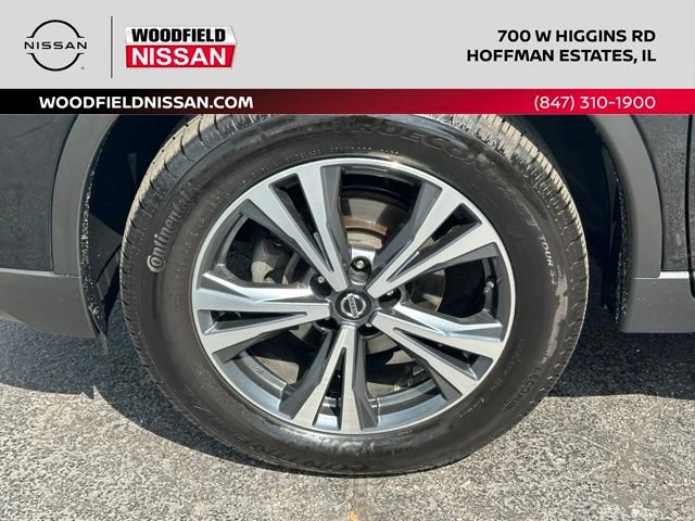 Used 2019 Nissan Rogue SV w/ Sun & Sound Touring Package AWD/4WD image 8