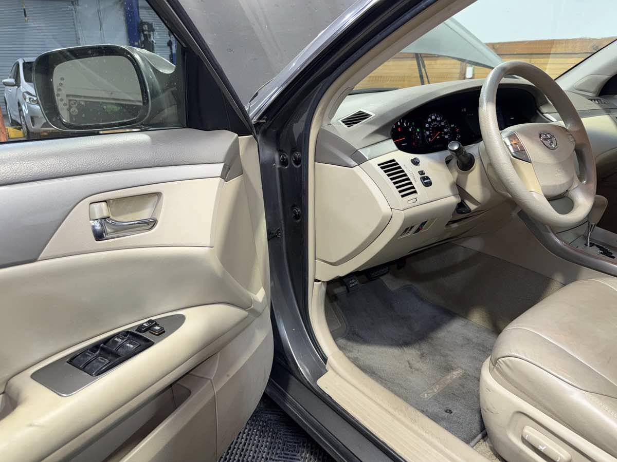Used 2006 Toyota Avalon XL FWD image 15