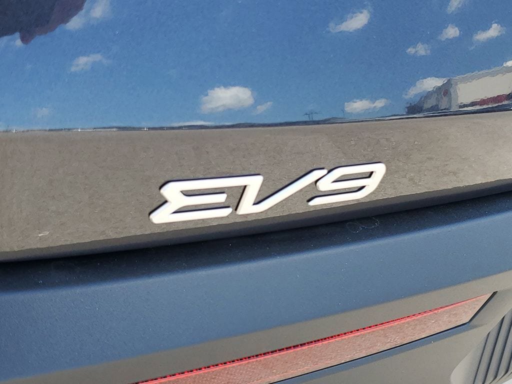 New 2026 Kia EV9 Wind AWD/4WD image 29