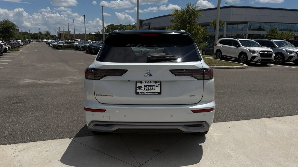 Used 2025 Mitsubishi Outlander SEL FWD image 6