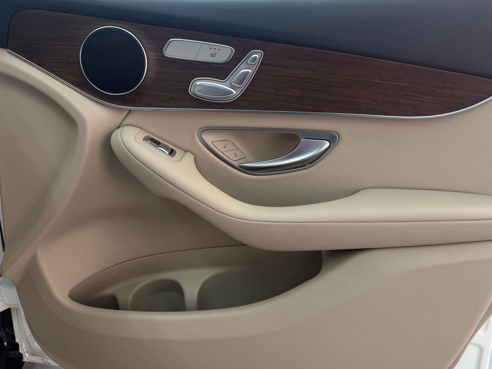 Certified 2022 Mercedes-Benz GLC 300 image 22