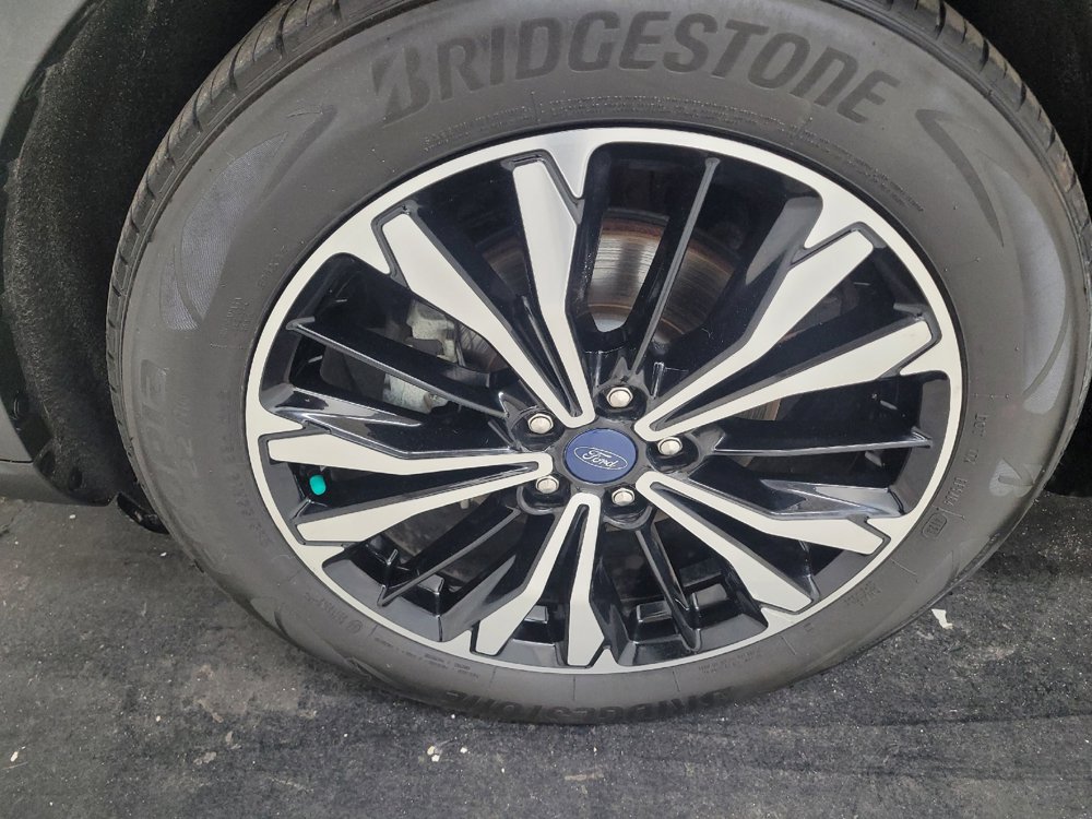 Used 2021 Ford Escape SE w/ SE Sport Appearance Package FWD image 31