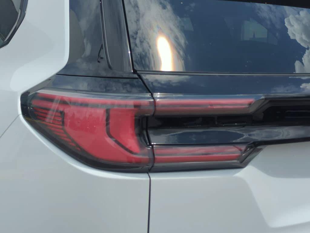 New 2026 GMC Acadia Elevation w/ Black Edition FWD image 11