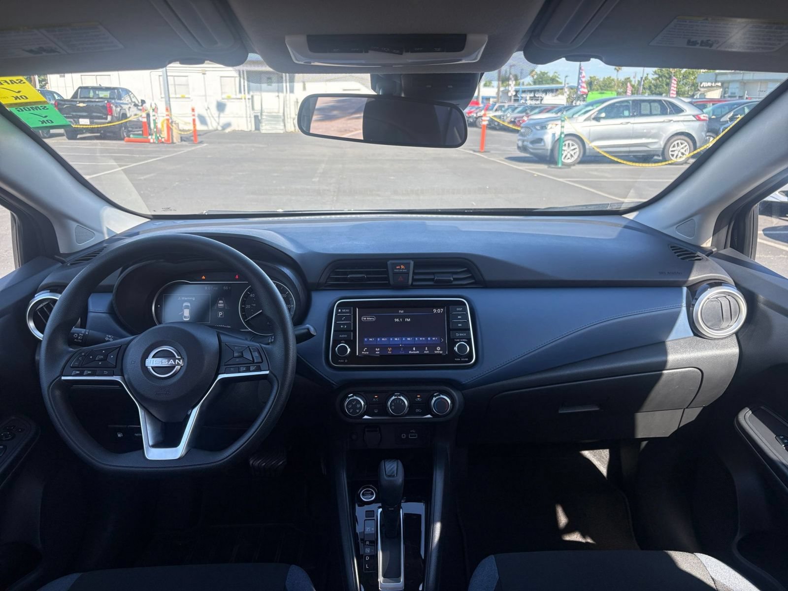 Used 2025 Nissan Versa SV FWD image 31