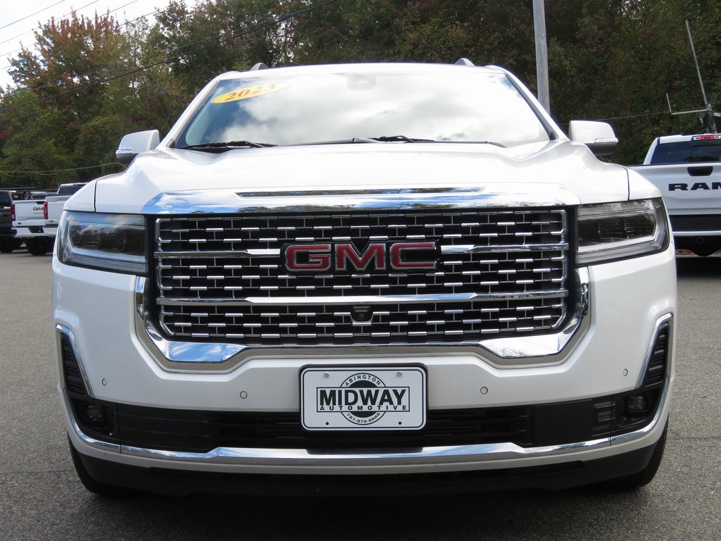 Used 2023 GMC Acadia Denali w/ Denali Ultimate Package image 3