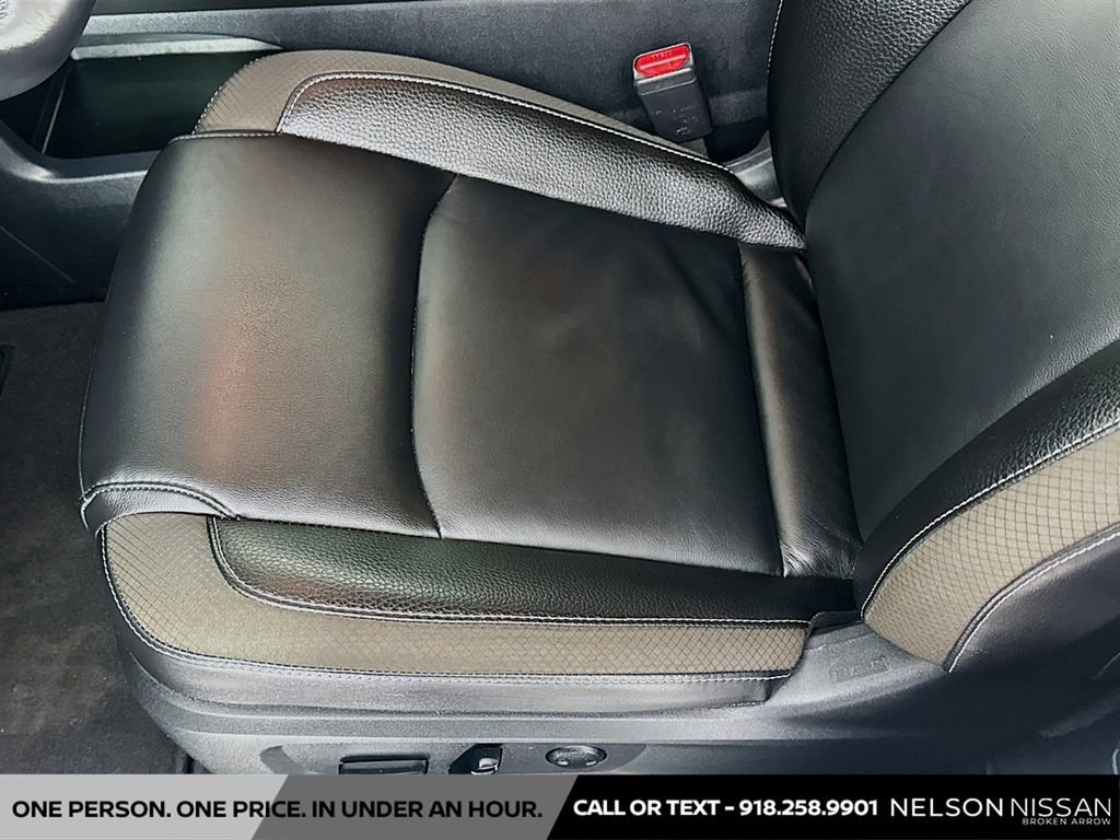 Certified 2025 Nissan Pathfinder SL image 19