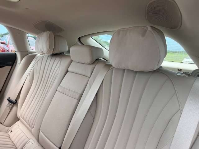 Used 2022 Mercedes-Benz EQS 450+ Sedan image 19