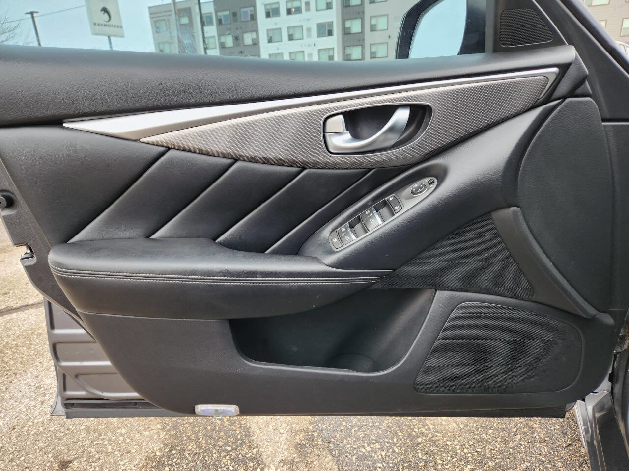 Used 2015 INFINITI Q50 Premium image 20