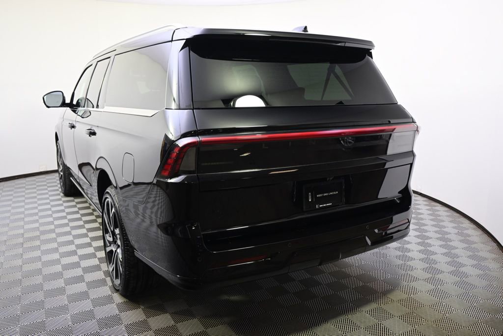 New 2026 Lincoln Navigator L Black Label image 4