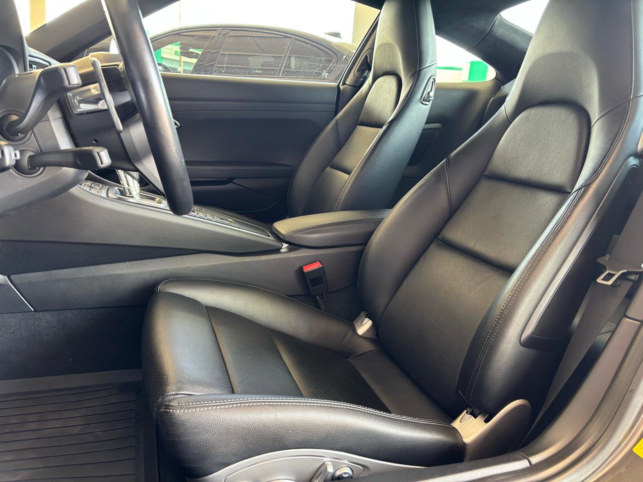 Used 2018 Porsche 911 Carrera image 19