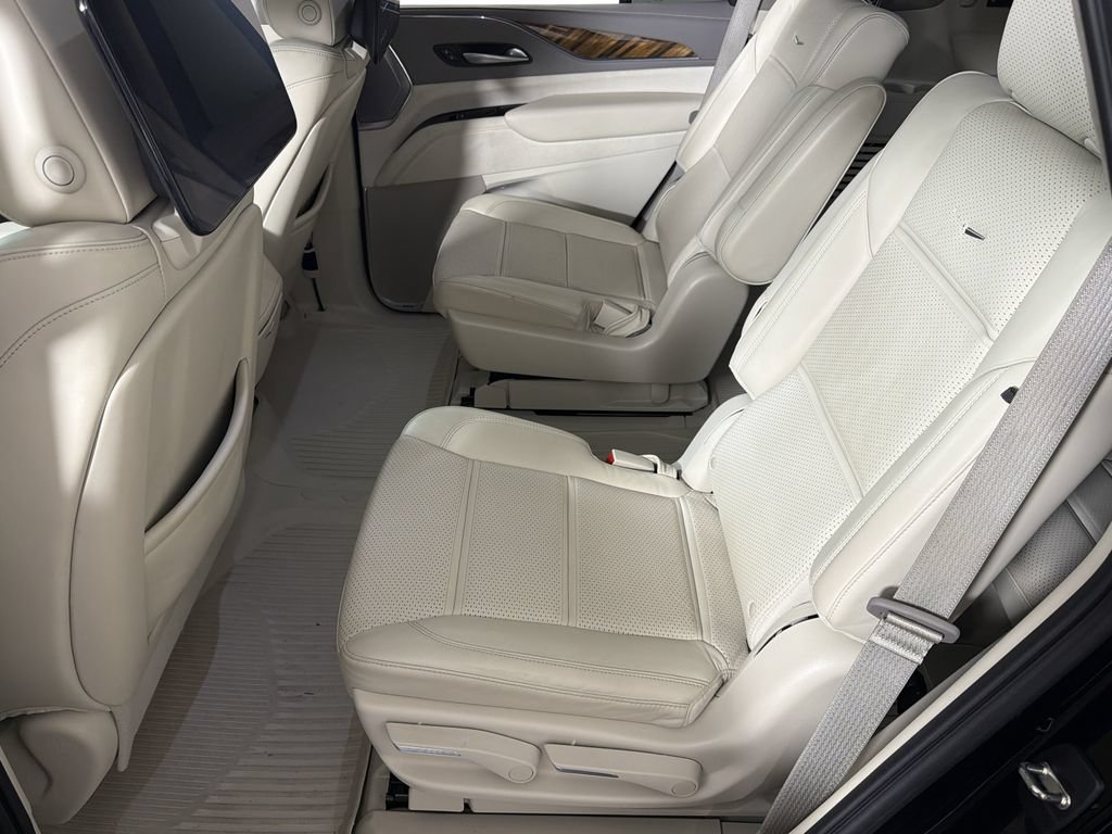 Used 2024 Cadillac Escalade Sport Platinum AWD/4WD image 39