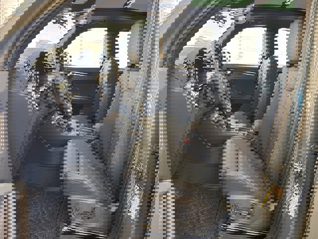 New 2025 Audi Q3 2.0T Premium image 14