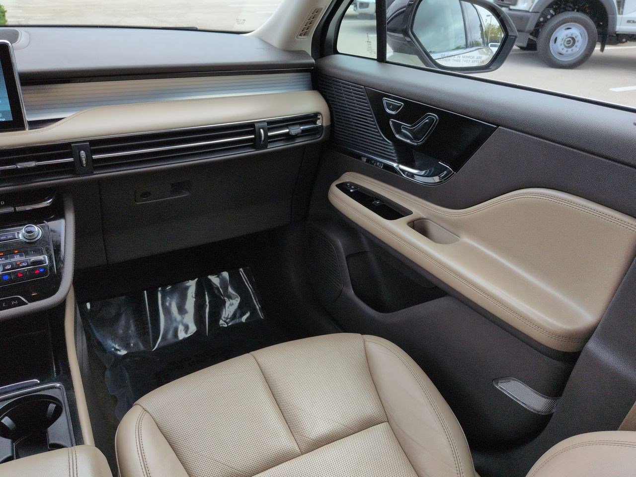 Used 2020 Lincoln Corsair AWD image 15