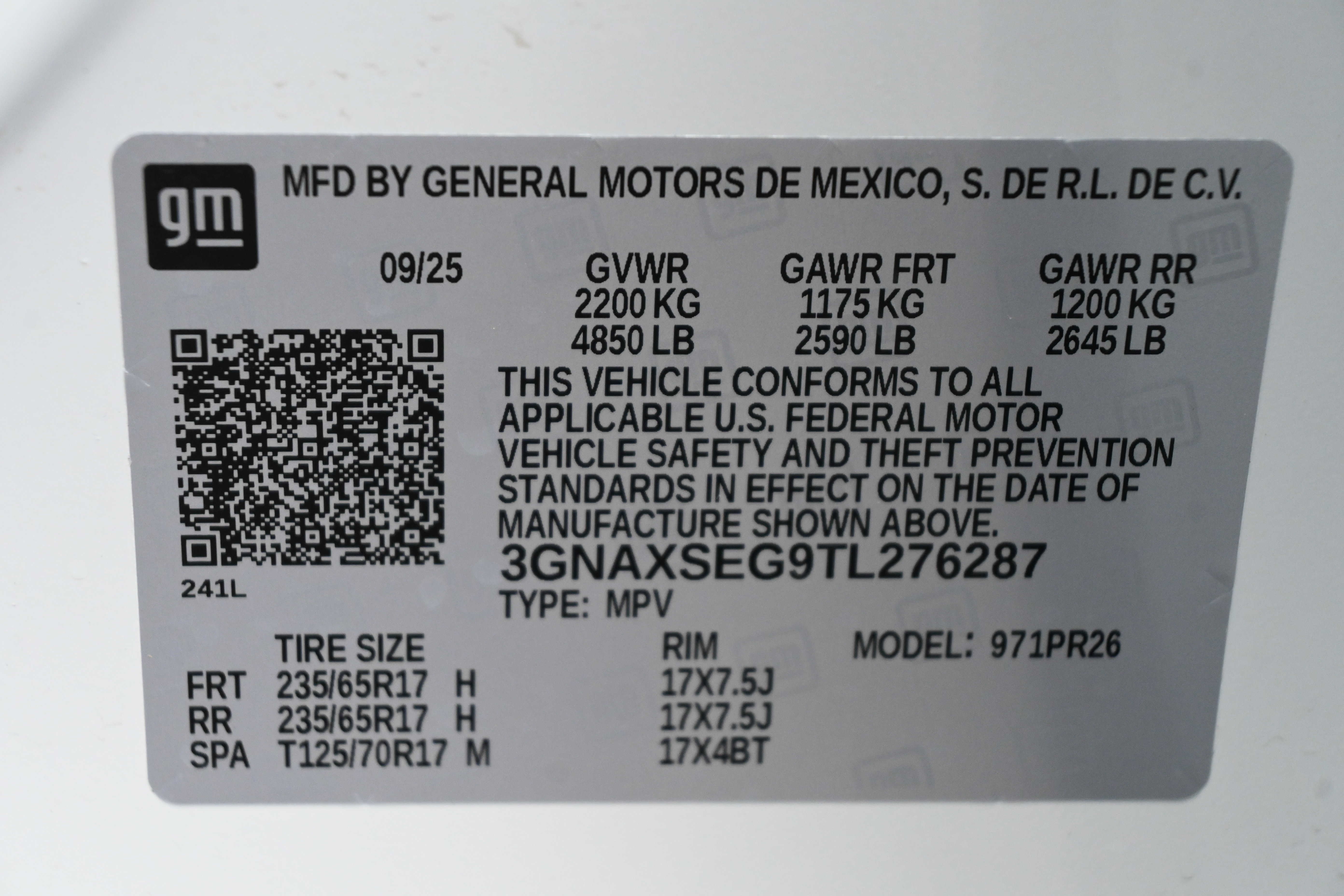 New 2026 Chevrolet Equinox ACTIV w/ Safety and Technology Package AWD/4WD image 35