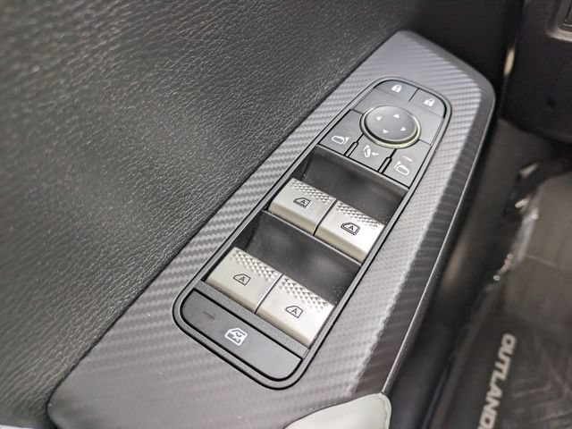 Used 2024 Mitsubishi Outlander SEL AWD/4WD image 22