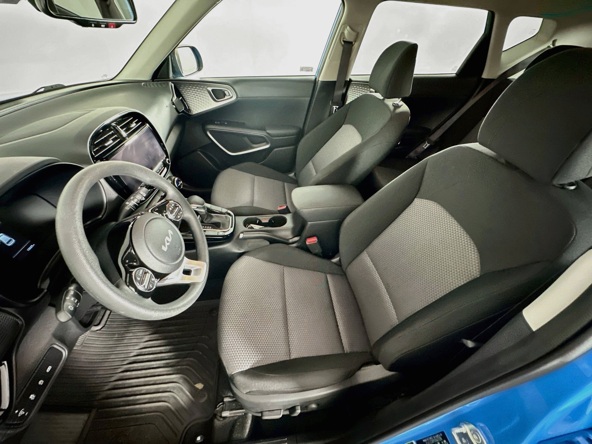 Used 2025 Kia Soul S FWD image 13