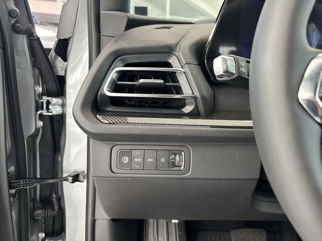 New 2027 Chevrolet Traverse Z71 w/ Enhanced Driving Package AWD/4WD image 19