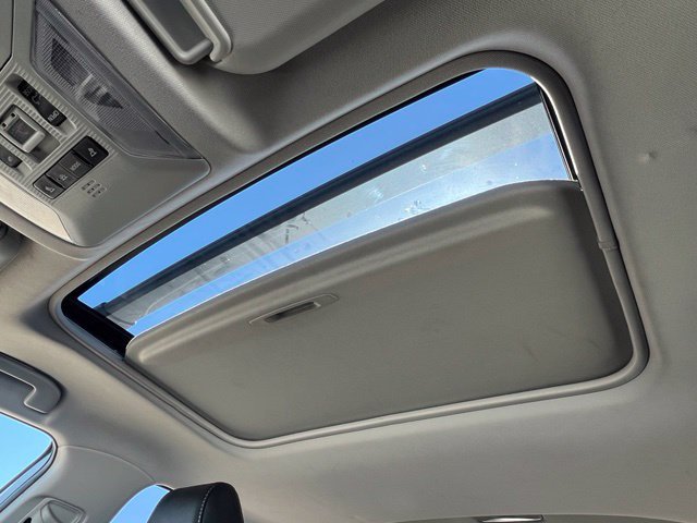 Used 2021 Toyota RAV4 XLE Premium w/ Carpet Mat Package (TMS) FWD image 37
