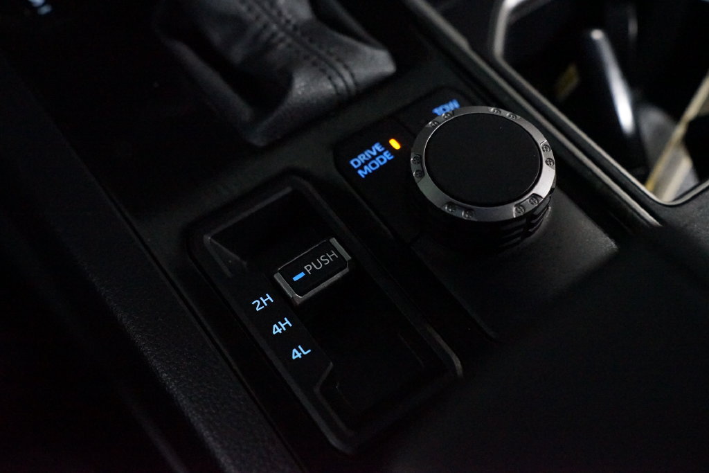 Used 2022 Toyota Tundra SR5 AWD/4WD image 23