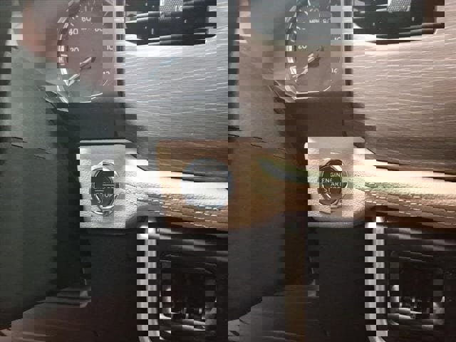 Used 2024 Ford Expedition Limited image 53