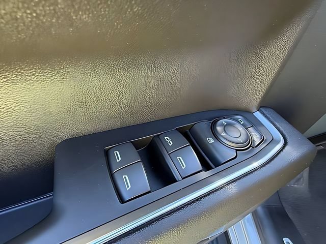 Used 2023 Chevrolet Silverado 1500 LT AWD/4WD image 15