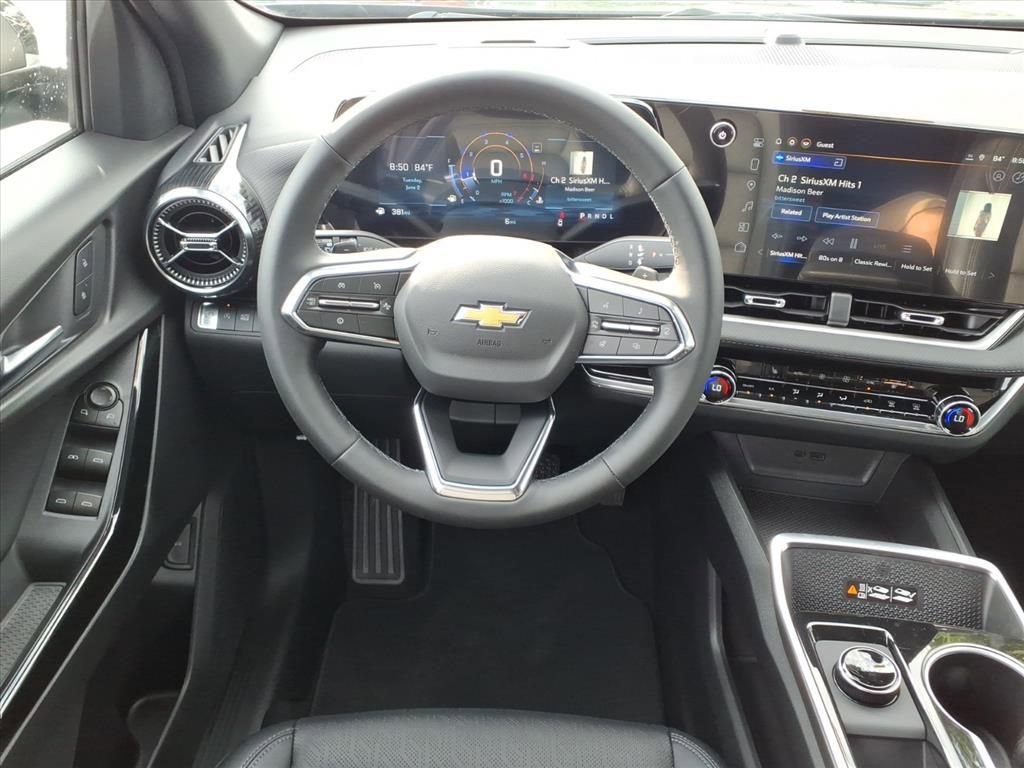 New 2026 Chevrolet Equinox LT w/ Convenience Package II FWD image 24