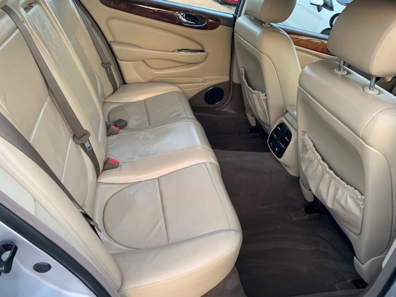 Used 2006 Jaguar XJ8 RWD image 11