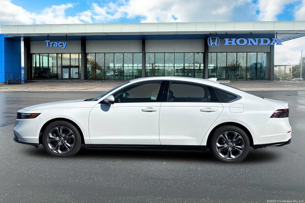 Certified 2023 Honda Accord EX image 12