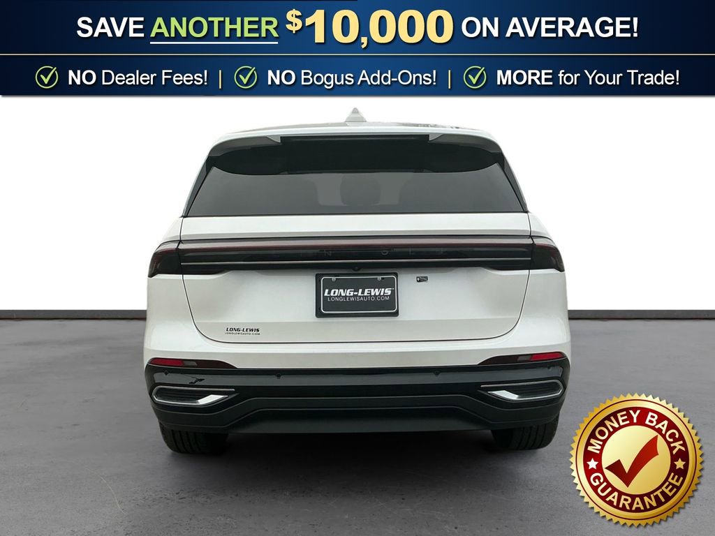 Used 2024 Lincoln Nautilus Premier image 5