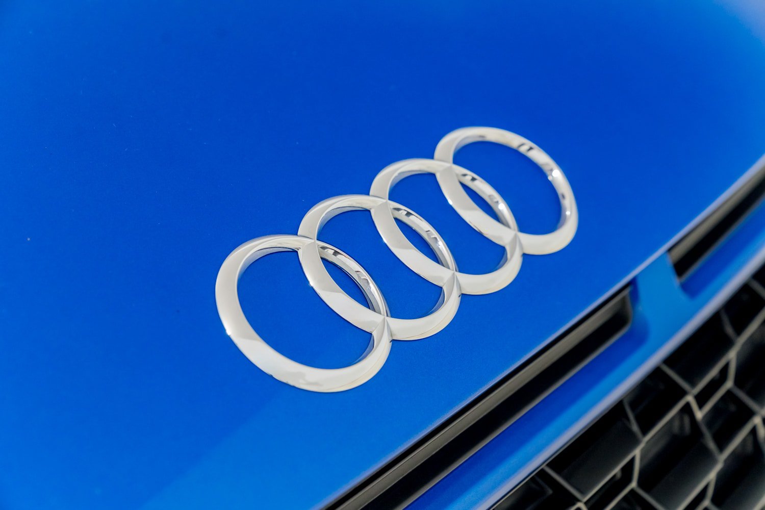Used 2021 Audi R8 V10 w/ Premium Package RWD image 48