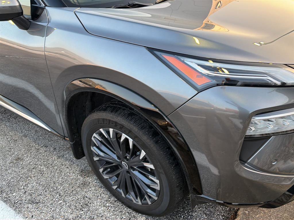 Used 2024 Nissan Rogue Platinum image 48