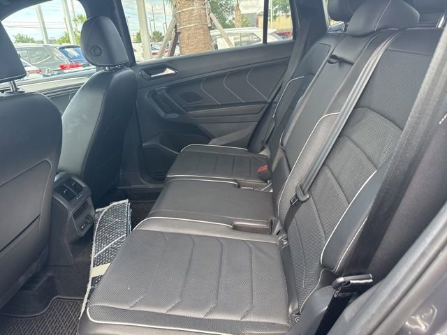 Used 2024 Volkswagen Tiguan SEL R-Line AWD/4WD image 5