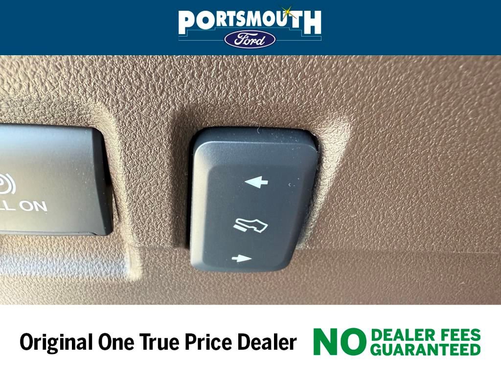 New 2025 Ford F350 King Ranch w/ Chrome Package image 24