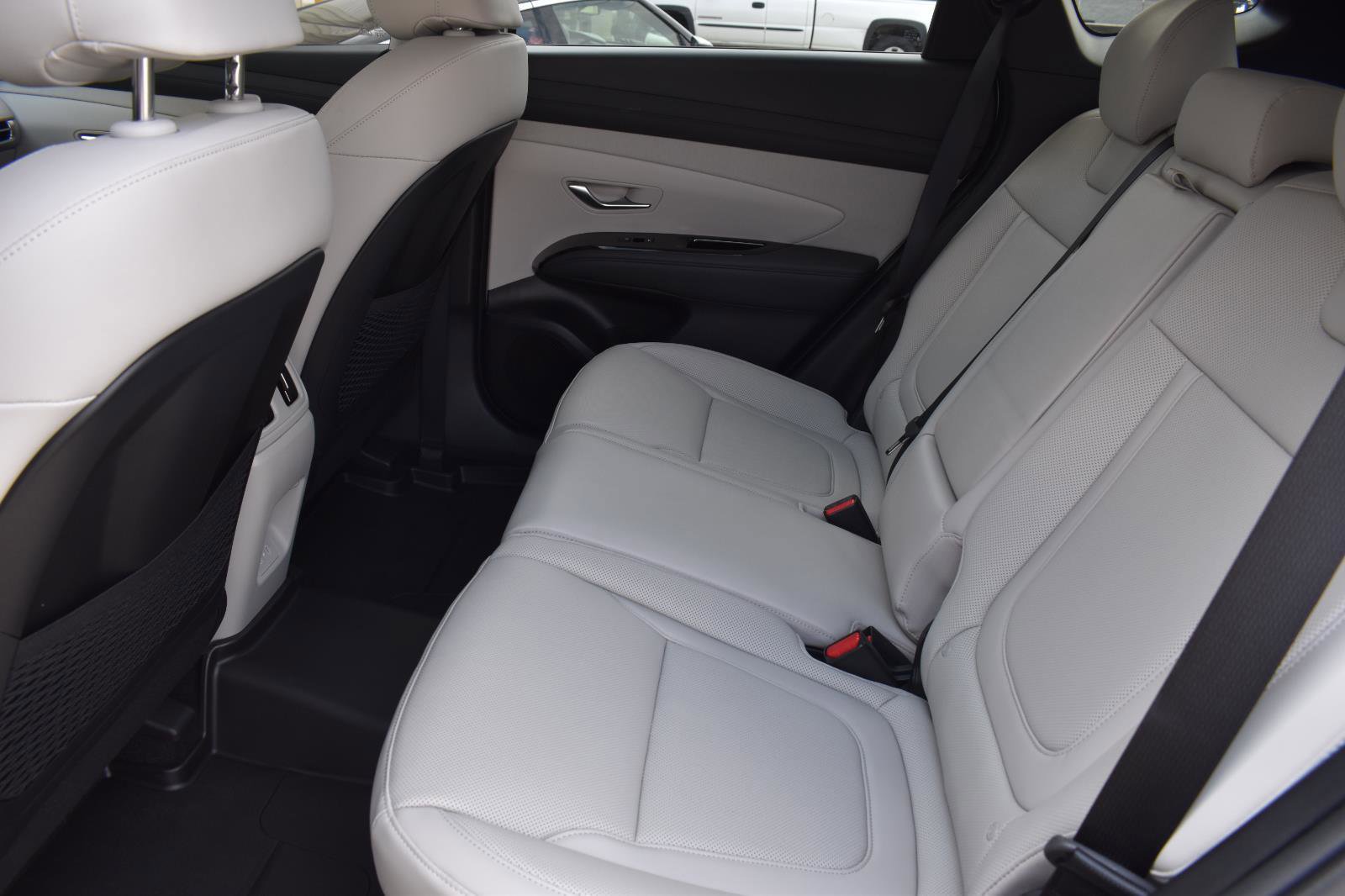 Used 2025 Hyundai Tucson Limited image 49