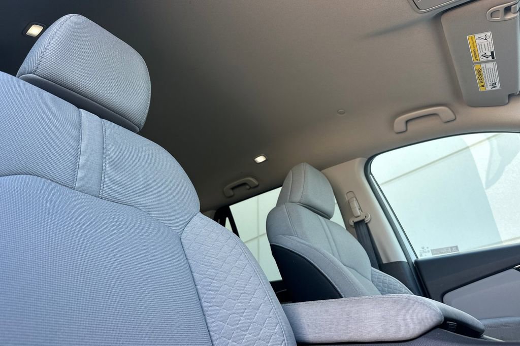 Used 2023 Honda Pilot LX image 15