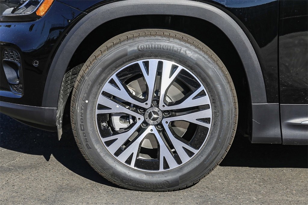 Used 2024 Mercedes-Benz GLB 250 4MATIC image 11