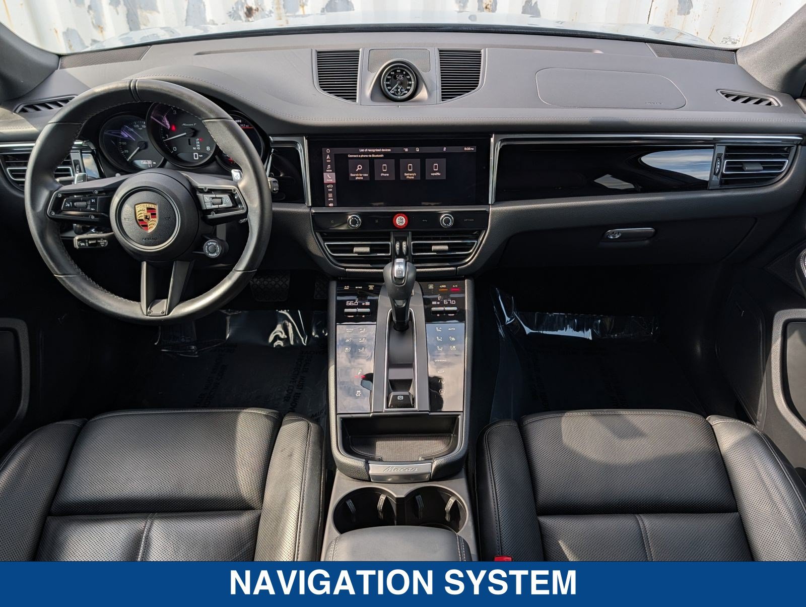 Used 2025 Porsche Macan Turbo AWD/4WD image 17