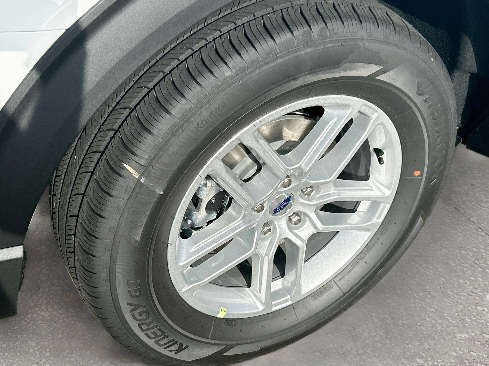 New 2027 Ford Explorer Active RWD image 20