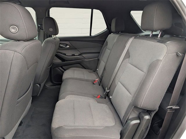 Used 2023 Chevrolet Traverse LT image 13