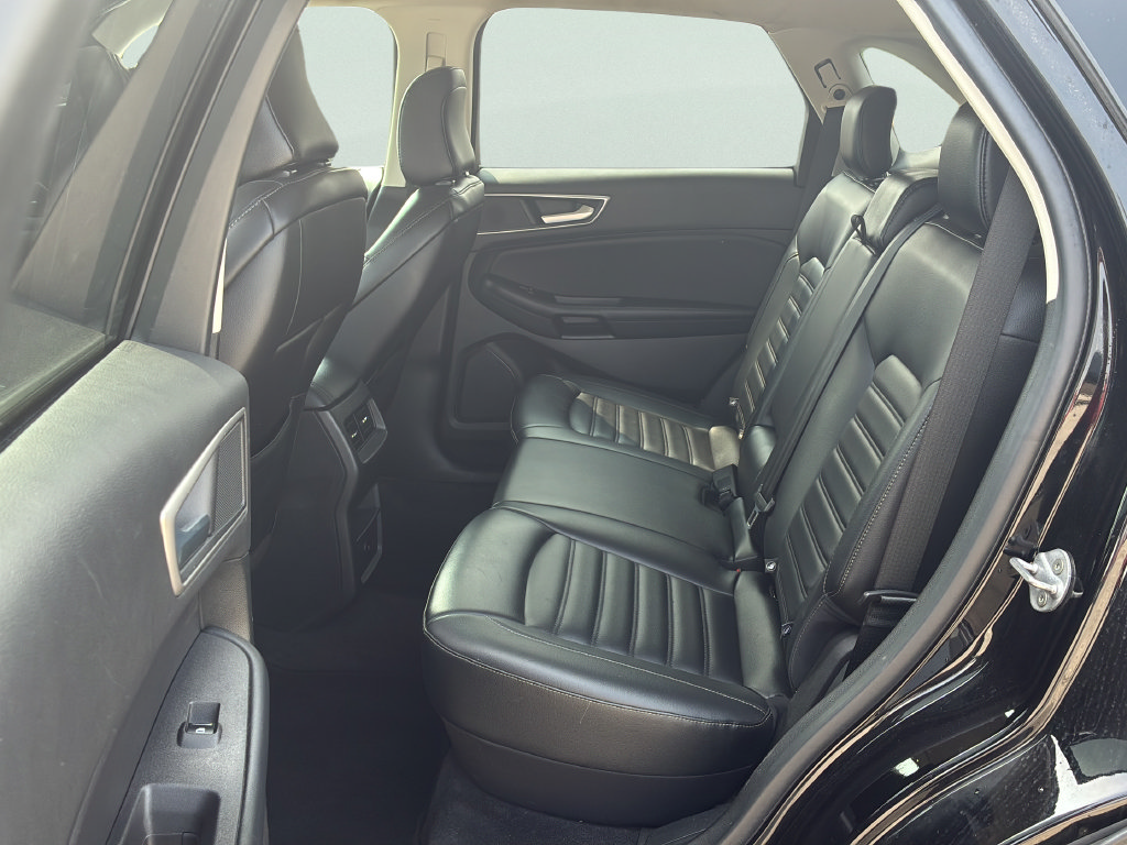 Used 2023 Ford Edge SEL AWD/4WD image 25