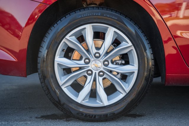 Used 2025 Chevrolet Malibu LT FWD image 22