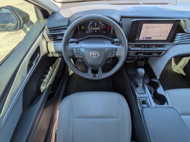 Used 2025 Toyota Camry LE FWD image 16