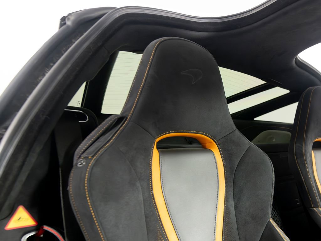 Used 2019 McLaren 720S RWD image 31
