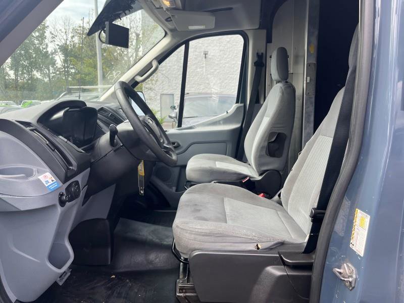 Used 2019 Ford Transit 250 image 11