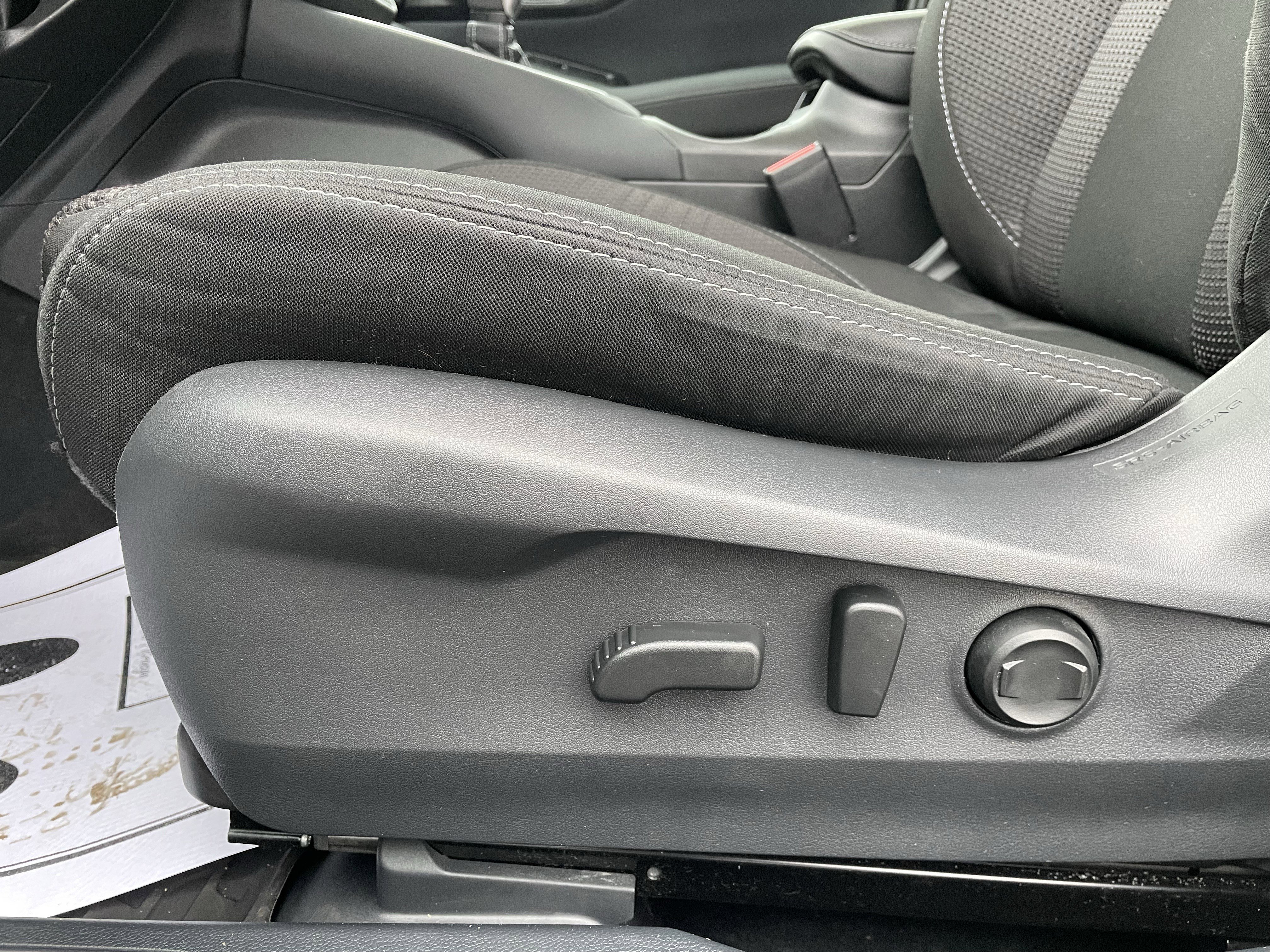 Used 2025 Subaru Outback Premium w/ Popular Package #1A image 20