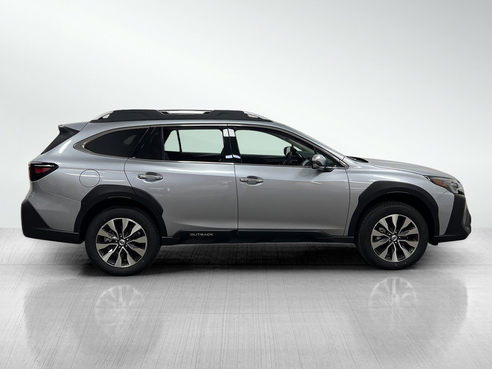New 2025 Subaru Outback Touring image 4