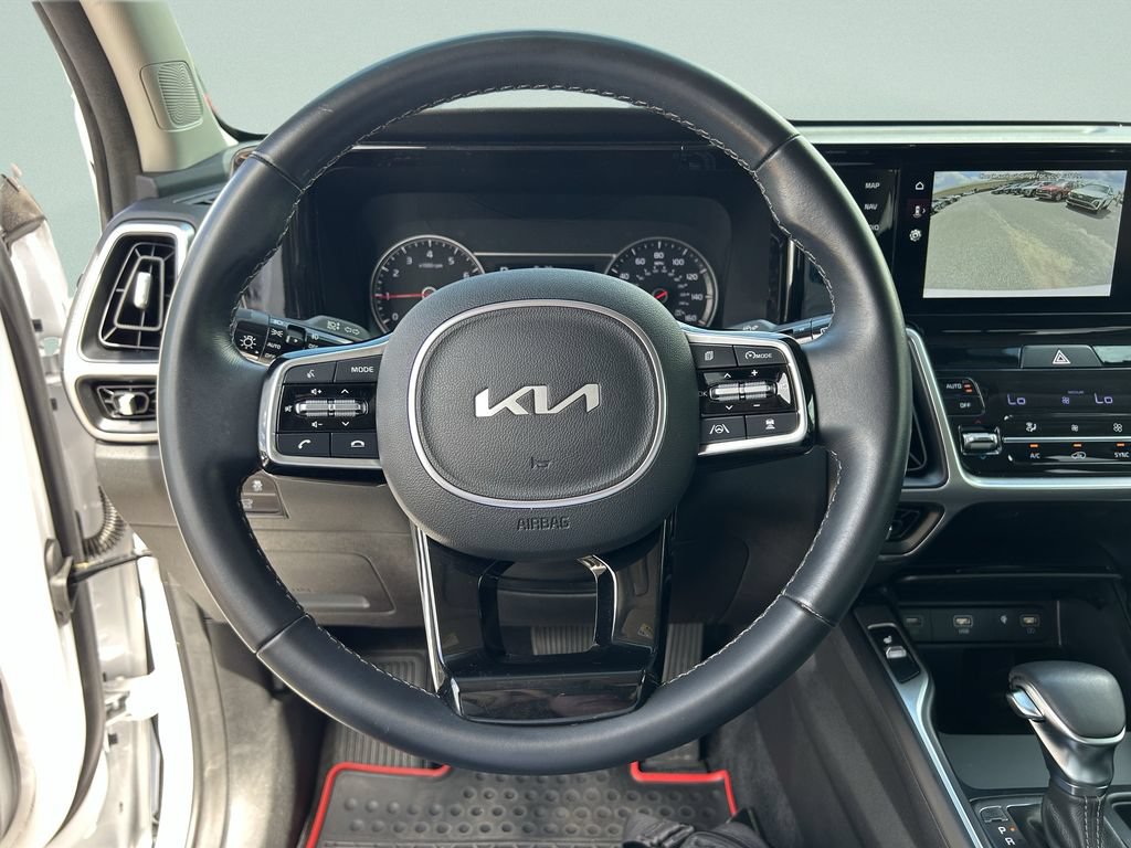 Used 2023 Kia Sorento EX w/ Panoramic Sunroof Package FWD image 35